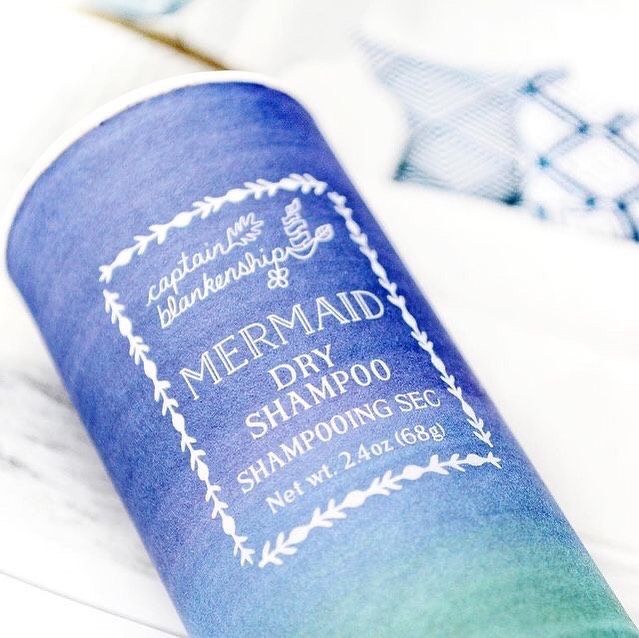 Captain Blankenship Mermaid Dry Shampoo 🌊
⠀⠀⠀⠀⠀⠀⠀⠀⠀
I briefly mentioned this one the other day, but it deserves it’s own post as one of my favourites this year! 
⠀⠀⠀⠀⠀⠀⠀⠀⠀
Dry shampoo is a life-saver on those days where your hair is starting to look a little greasy, but you don’t have the time for washing it. Let’s be honest, I’m going to have even less time for that dreaded hair-wash day come January with a newborn 🙈
⠀⠀⠀⠀⠀⠀⠀⠀⠀
I’ve tried a fair few naturally formulated dry shampoos over the years and @captainblankenship Mermaid Dry Shampoo is one of the best! I really love the uplifting scent of rose geranium and palmarosa that lingers throughout the day too. 
⠀⠀⠀⠀⠀⠀⠀⠀⠀
You can find a review of this over on the blog if you fancy having a read! Link in profile
⠀⠀⠀⠀⠀⠀⠀⠀⠀
Do you use dry shampoo? Let me know your top recommendations!